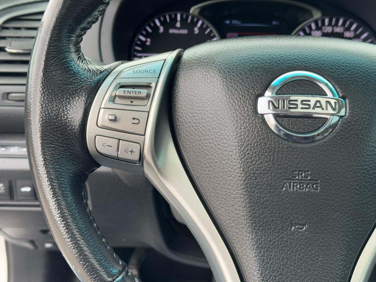 2013 Nissan Altima SV TECH | CLEAN CARFAX | SUNROOF | NAV | Photo21