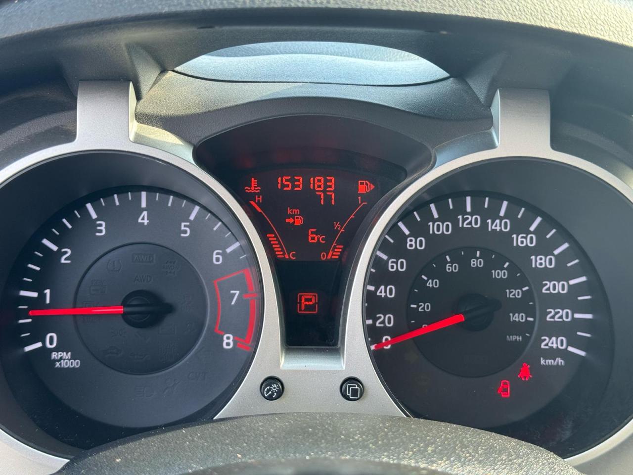2011 Nissan Juke SL | SUNROOF | HTD SEATS | SERVICE RECORDS | Photo17
