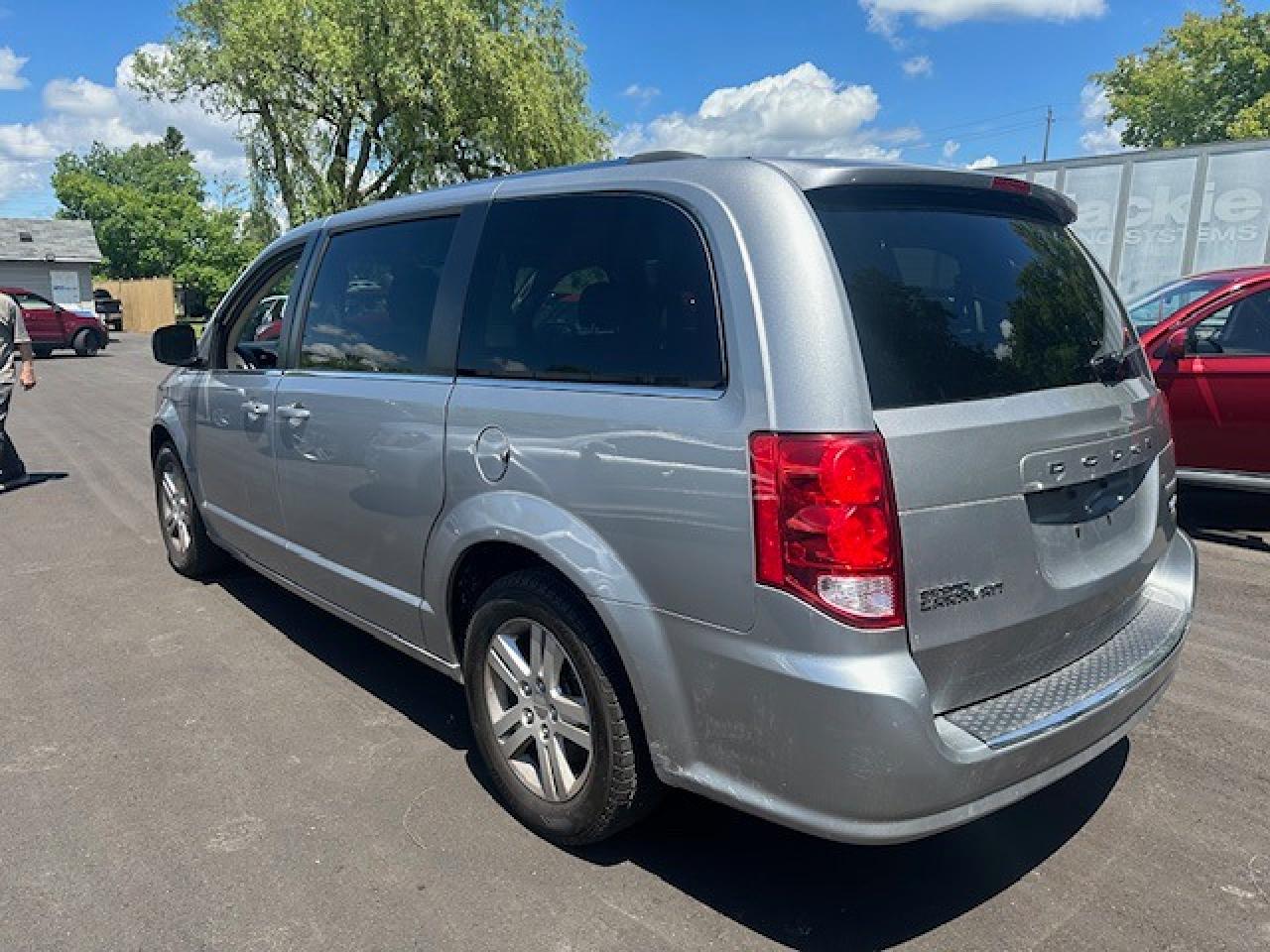 2018 Dodge Grand Caravan CREW PLUS 2WD - Photo #5