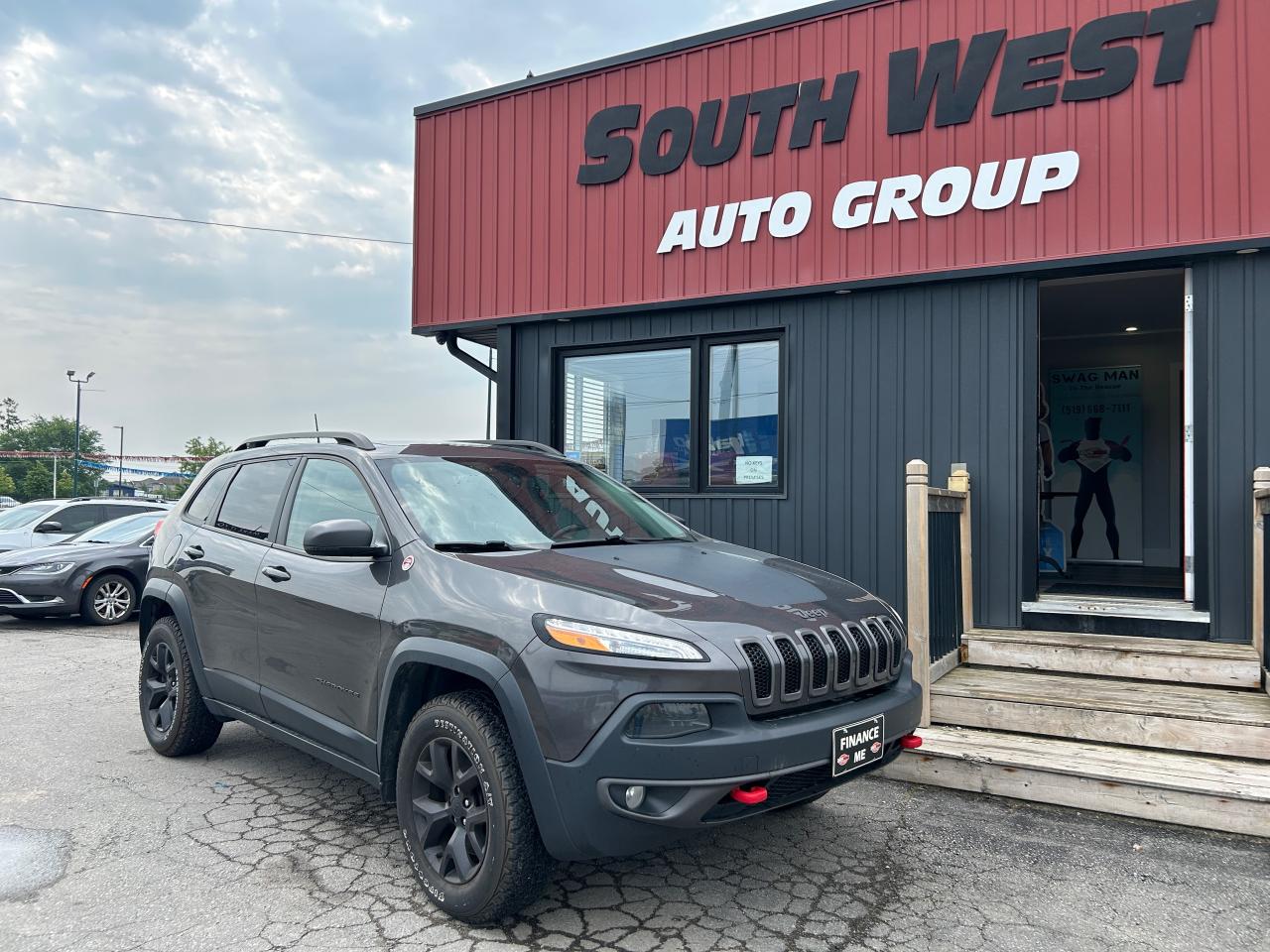 Used 2018 Jeep Cherokee Trailhawk Leather Plus 4x4 for sale in London, ON