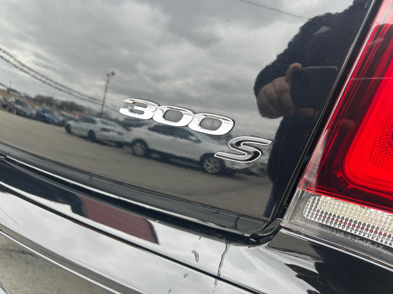 2018 Chrysler 300 300S AWD - Photo #6
