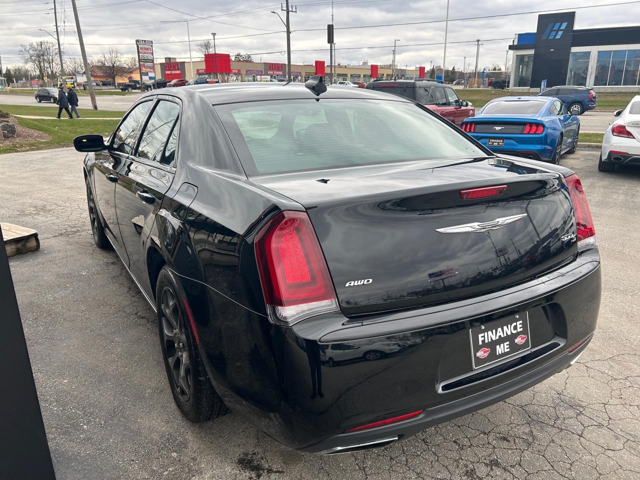 2018 Chrysler 300 300S AWD - Photo #5