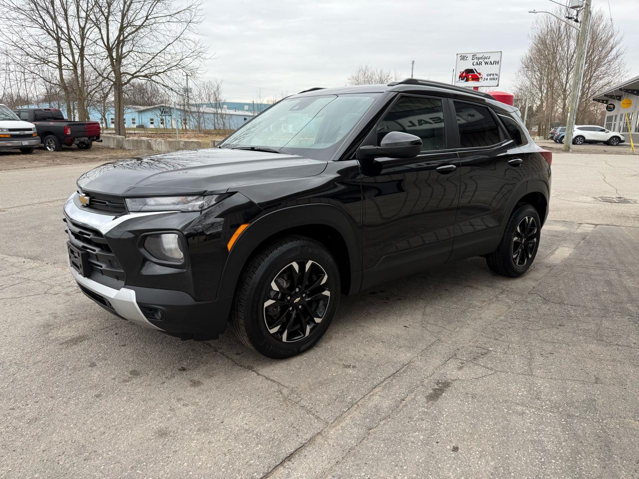 2021 Chevrolet TrailBlazer LT - Photo #3