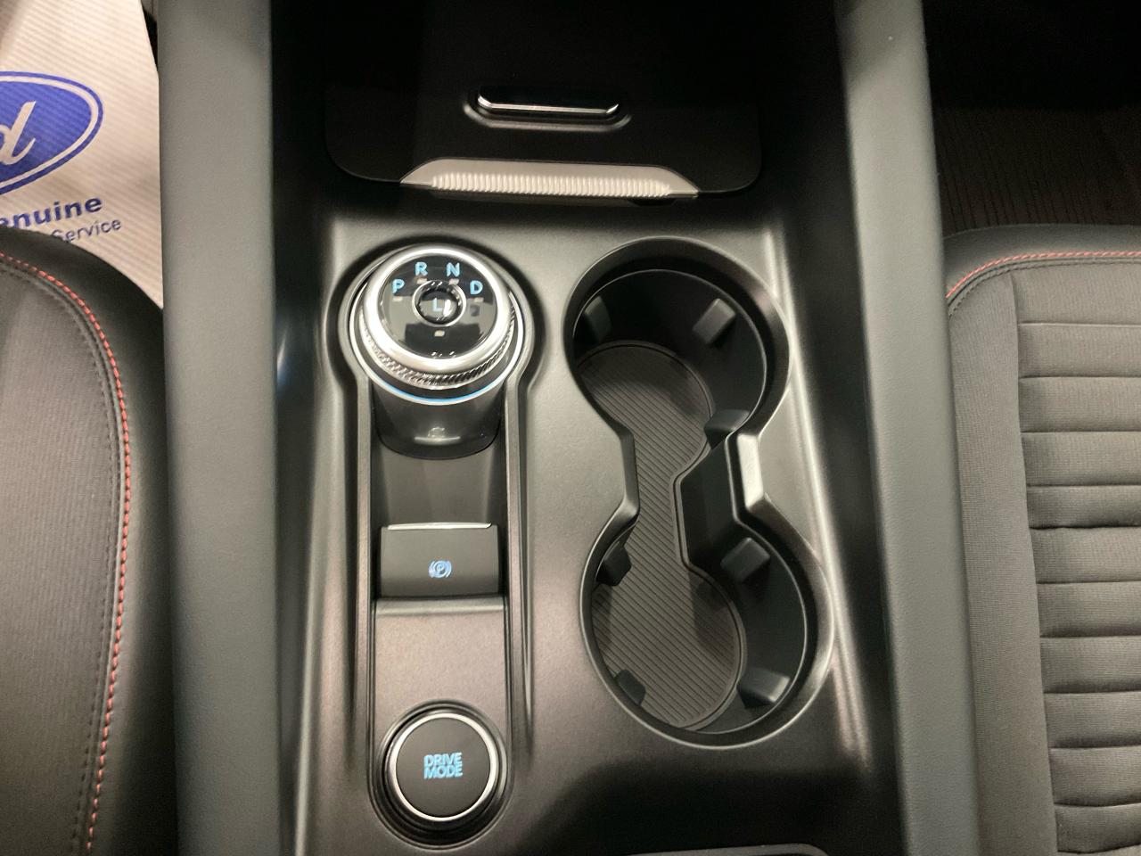 2025 Ford Explorer ST-Line Photo5