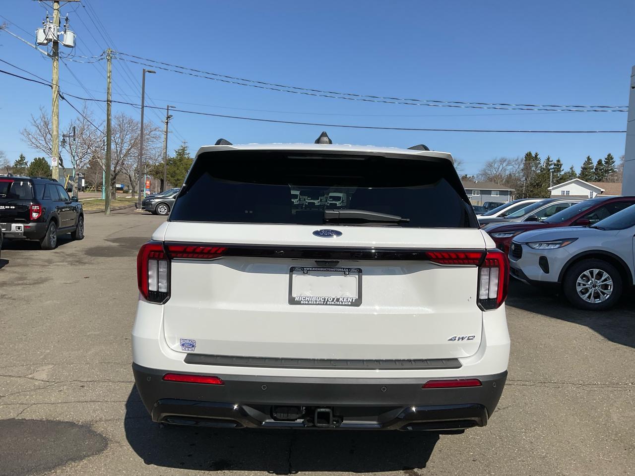 2025 Ford Explorer ST-Line Photo5