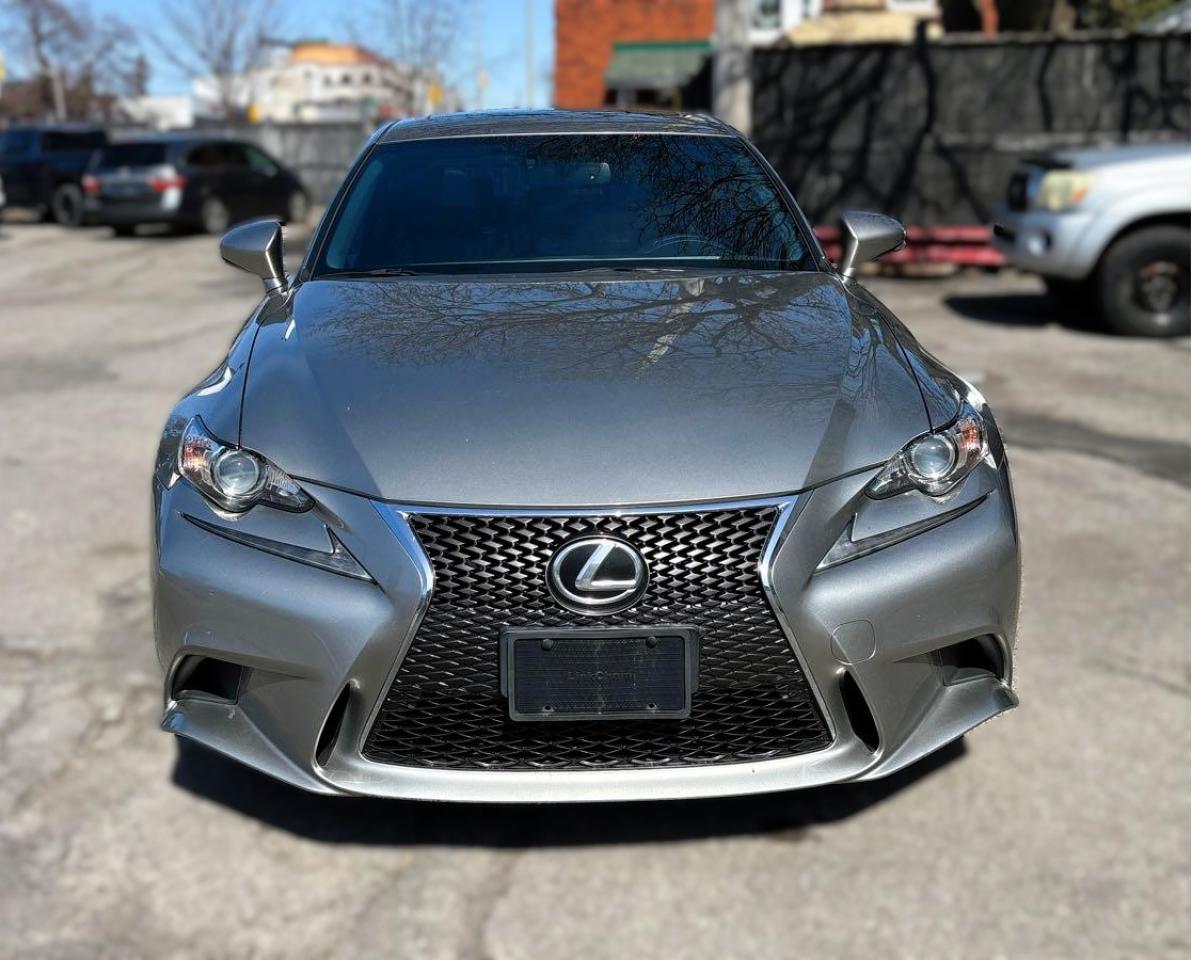 2016 Lexus IS 300 F-Sport AWD 4dr Sdn Photo33