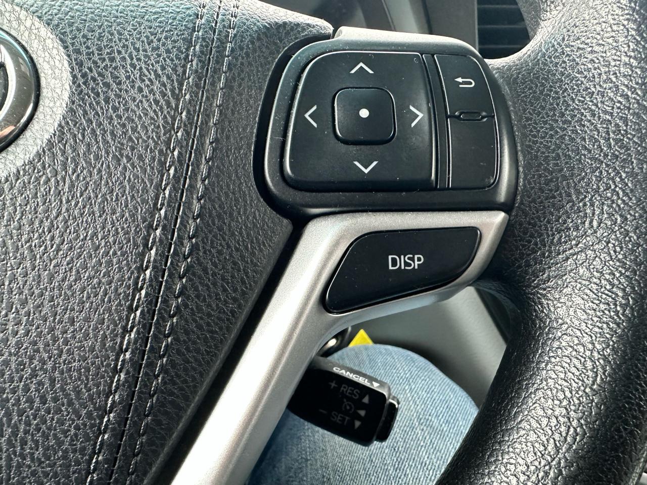 2016 Toyota Sienna LE - Photo #18
