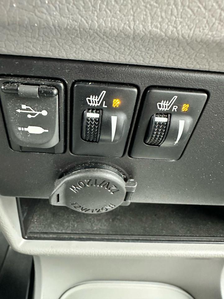 2016 Toyota Sienna LE - Photo #14