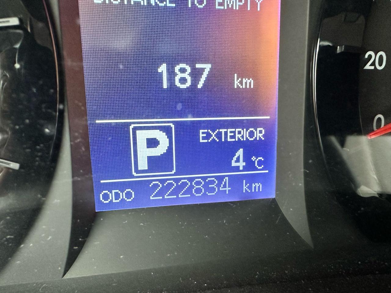 2016 Toyota Sienna LE - Photo #19