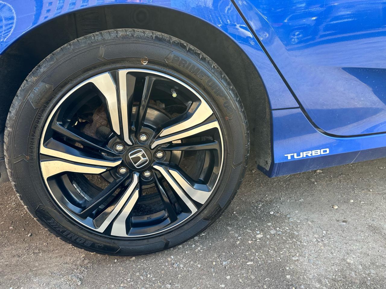 2016 Honda Civic Touring - Photo #6