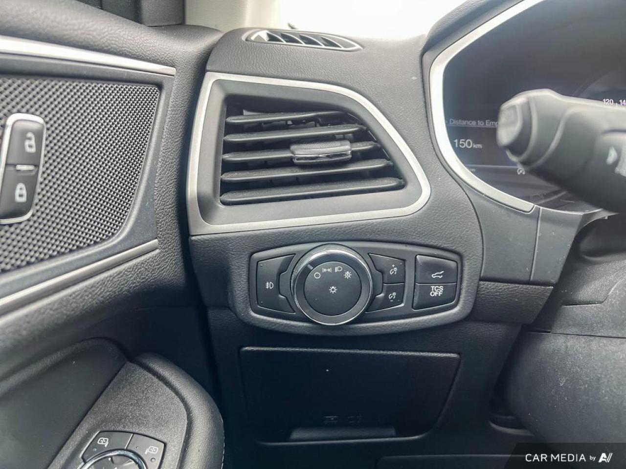 2021 Ford Edge SEL / HTD SEATS / REVERSE CAM / NO ACCIDENTS - Photo #15