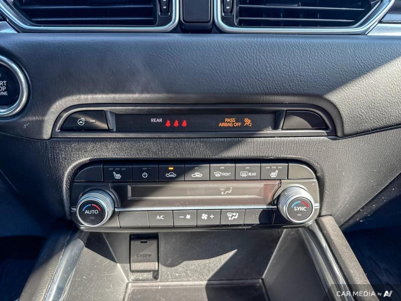 2021 Mazda CX-5 KURO EDITION / RED LEATHER / ROOF / AWD - Photo #17