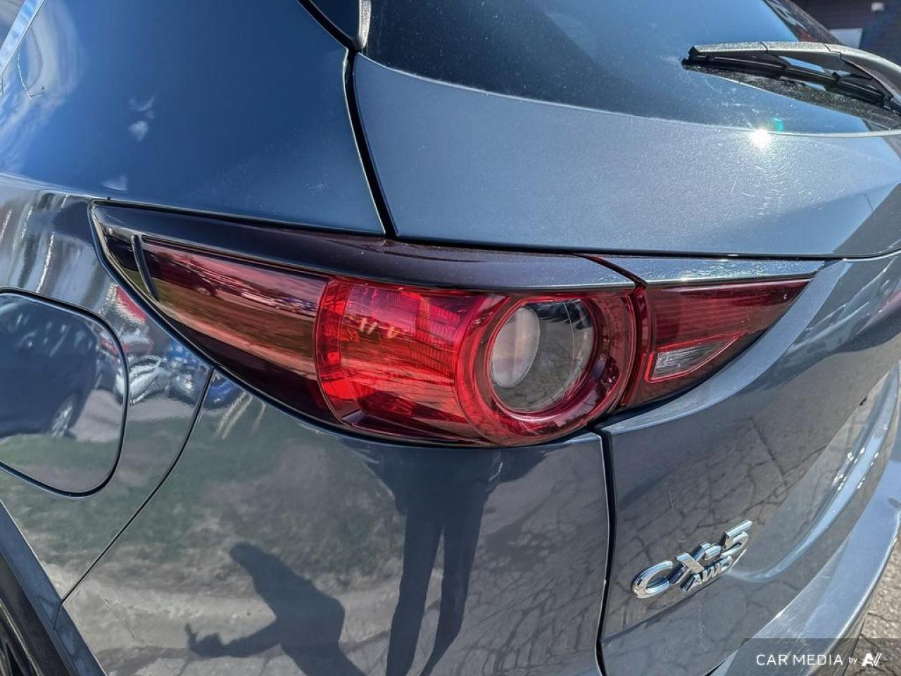 2021 Mazda CX-5 KURO EDITION / RED LEATHER / ROOF / AWD - Photo #8