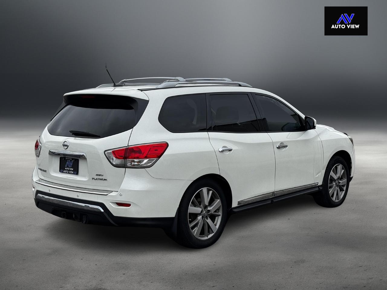 2016 Nissan Pathfinder Platinum **FULLY LOADED**7 PASSENGER** - Photo #5