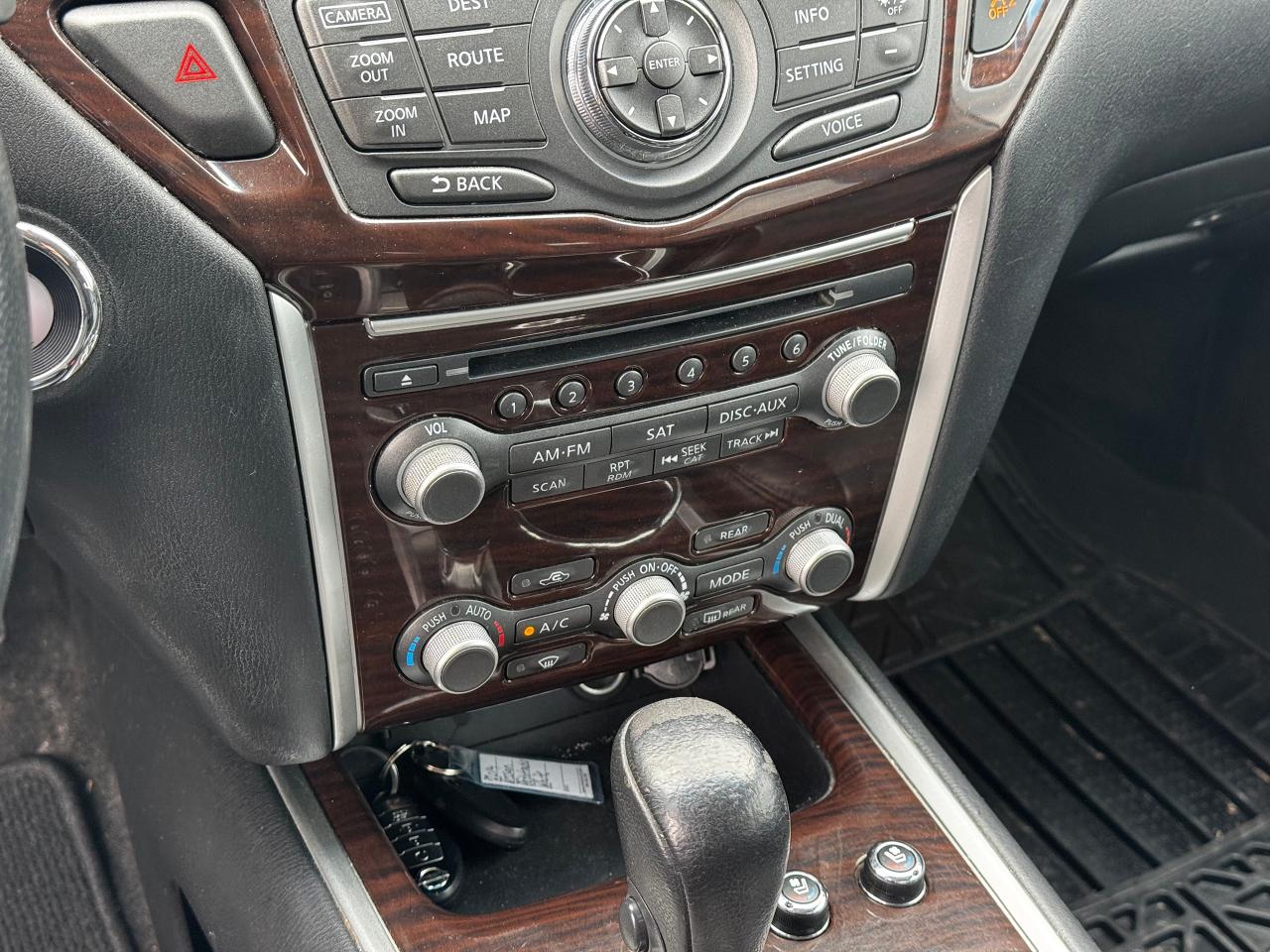 2016 Nissan Pathfinder Platinum **FULLY LOADED**7 PASSENGER** - Photo #24