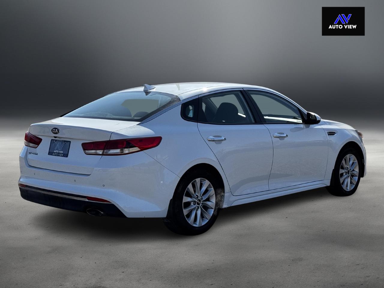 2018 Kia Optima LX **BLIND SPOT DETECTION** - Photo #5