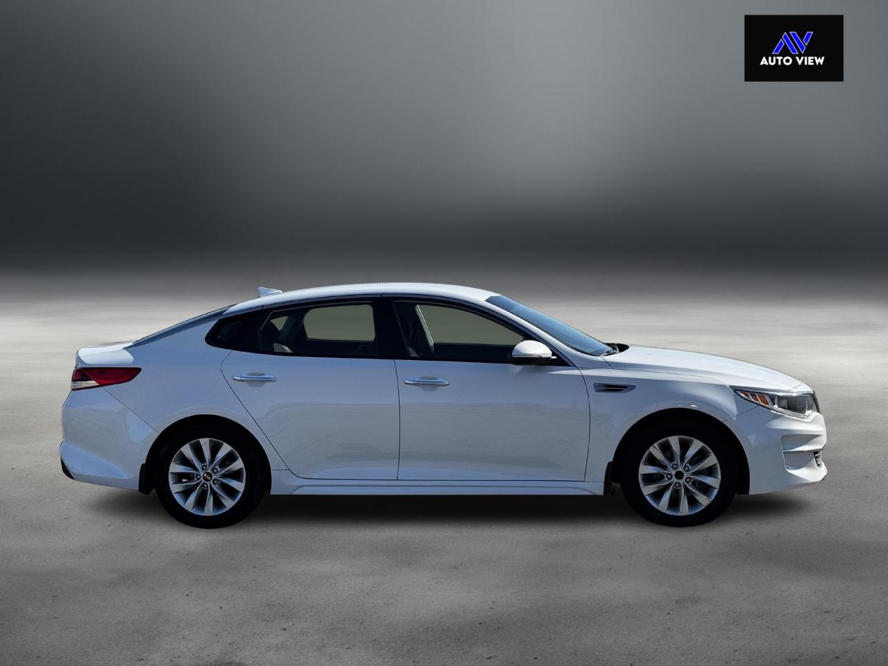 2018 Kia Optima LX **BLIND SPOT DETECTION** - Photo #4