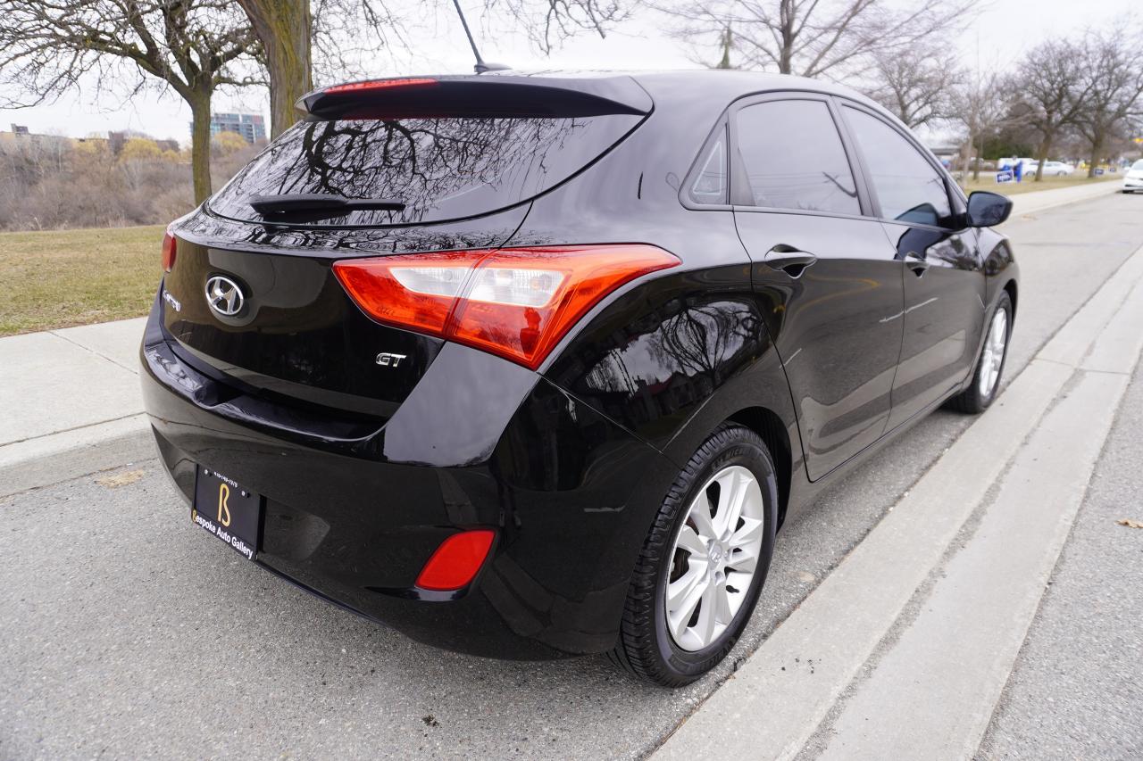 2014 Hyundai Elantra GT 1 OWNER / NO ACCIDENTS / LOW KM'S / PANOROOF/LOCAL Photo3