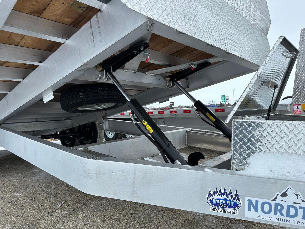 2025 Nordtek Deck Over Tilt 24' Nordtek Tilt Deck Photo5