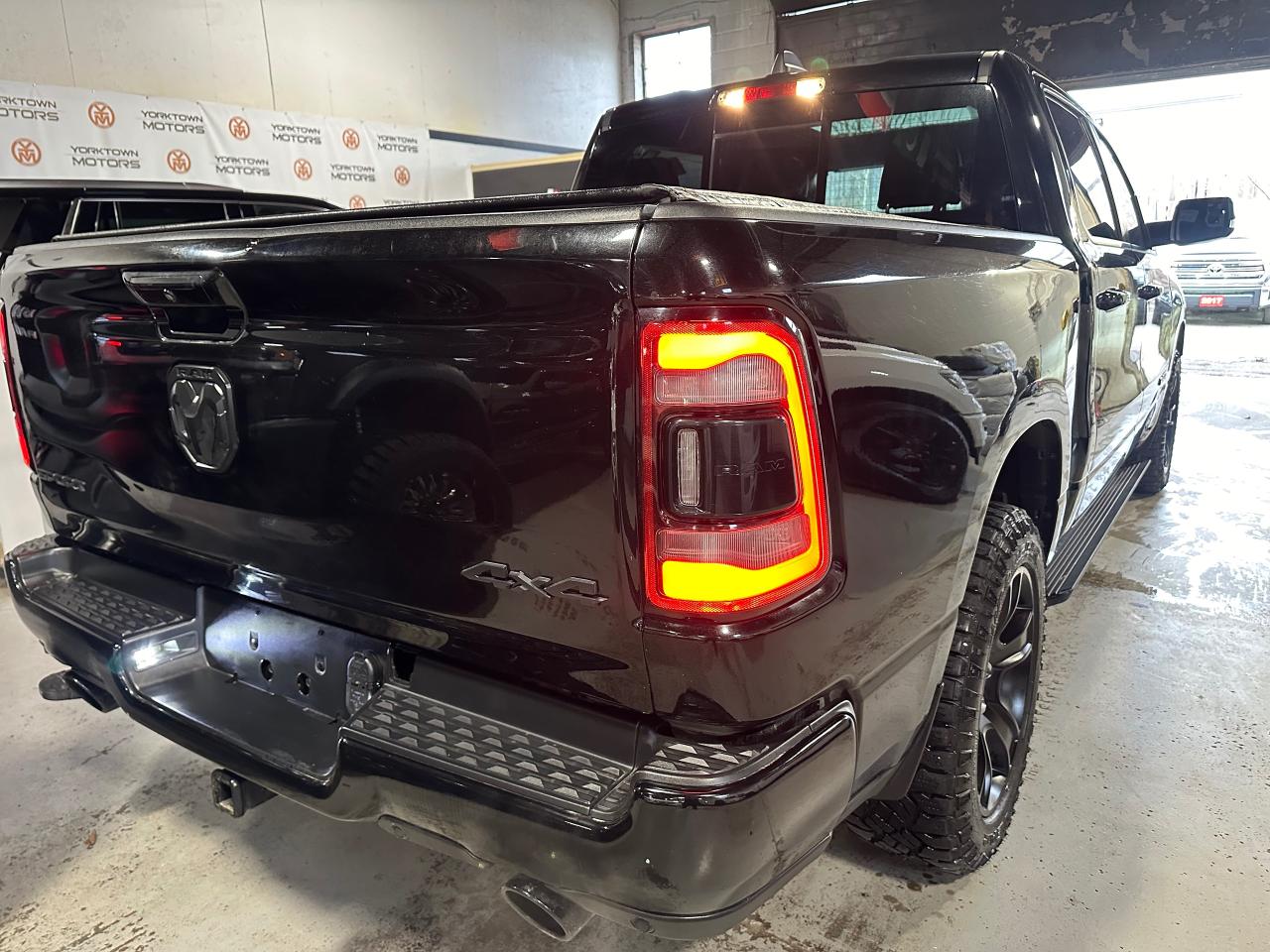 2020 RAM 1500 SPORT 4X4 CREW CAB 5'7" BOX - Photo #13