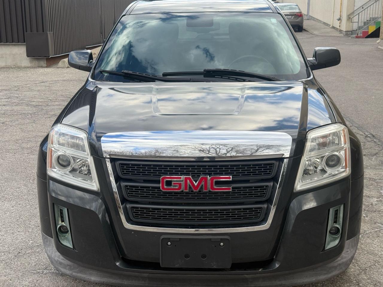 2014 GMC Terrain FWD 4dr SLE-2 - Photo #2