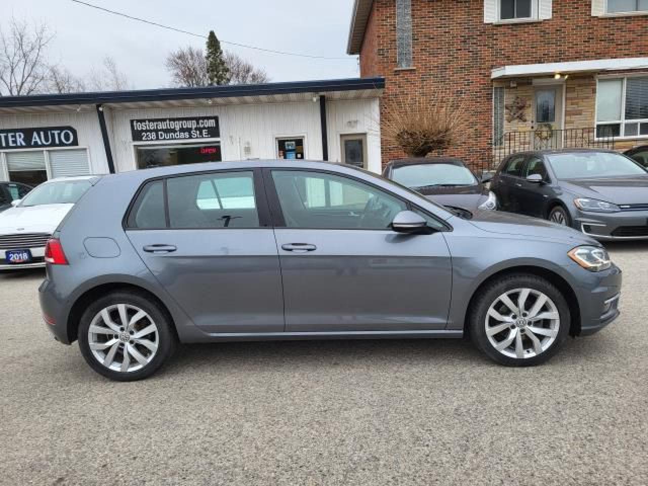 2018 Volkswagen Golf Highline Photo2