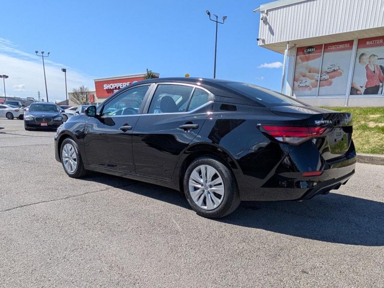 2024 Nissan Sentra S Plus  **VERY LOW KMS** Photo2