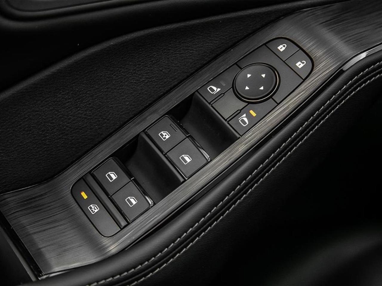 2025 Nissan Rogue SV Moonroof  - Moonroof -  Power Liftgate Photo