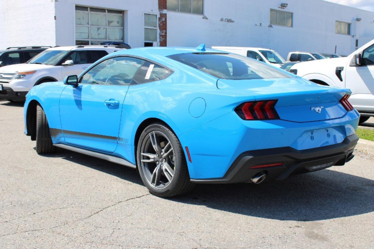 2025 Ford Mustang EcoBoost Fastback Photo