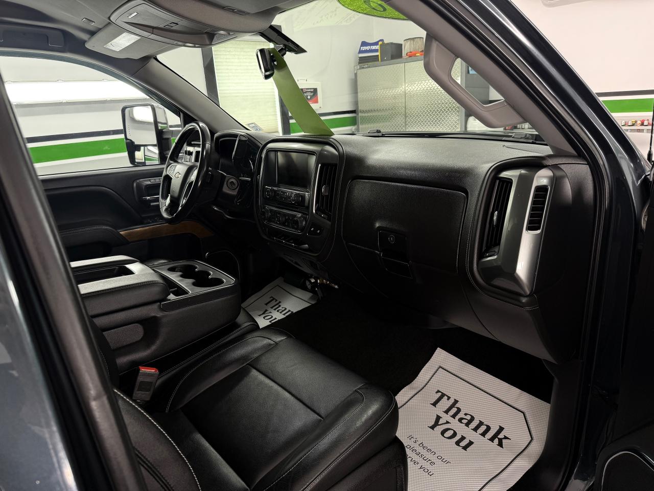 2018 Chevrolet Silverado 1500 6.2L LTZ - Photo #10