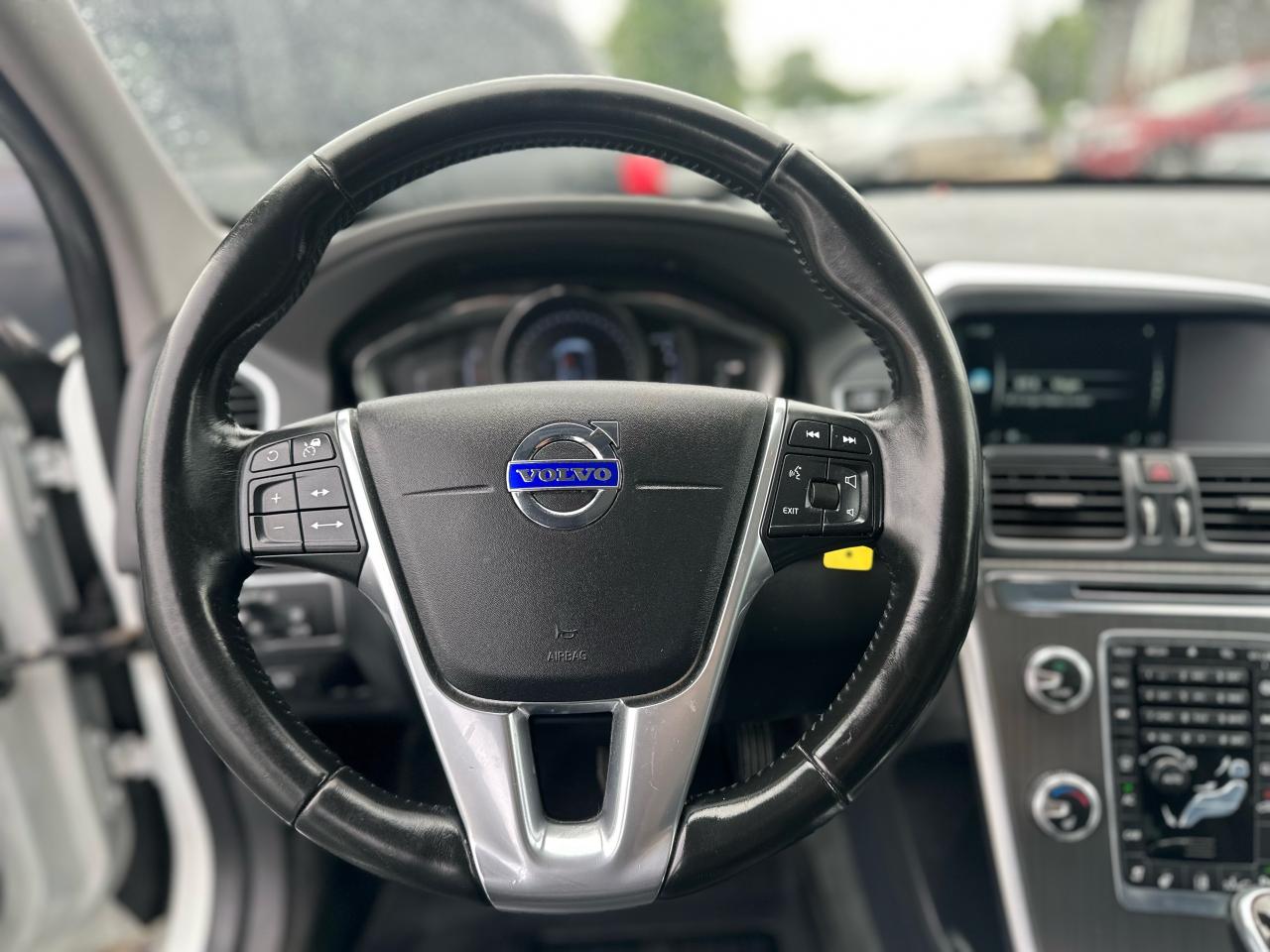 2016 Volvo XC60 AWD T5 Special Edition Premier Photo37