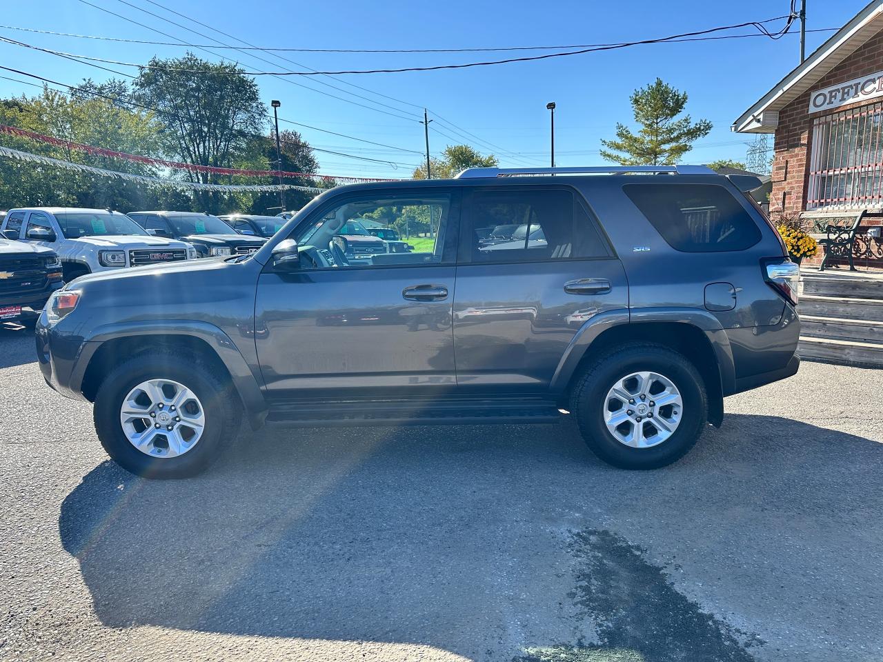 2015 Toyota 4Runner SR5 4X4 Heated Bluetooth XM Navigation 7-Pass RCam Photo2