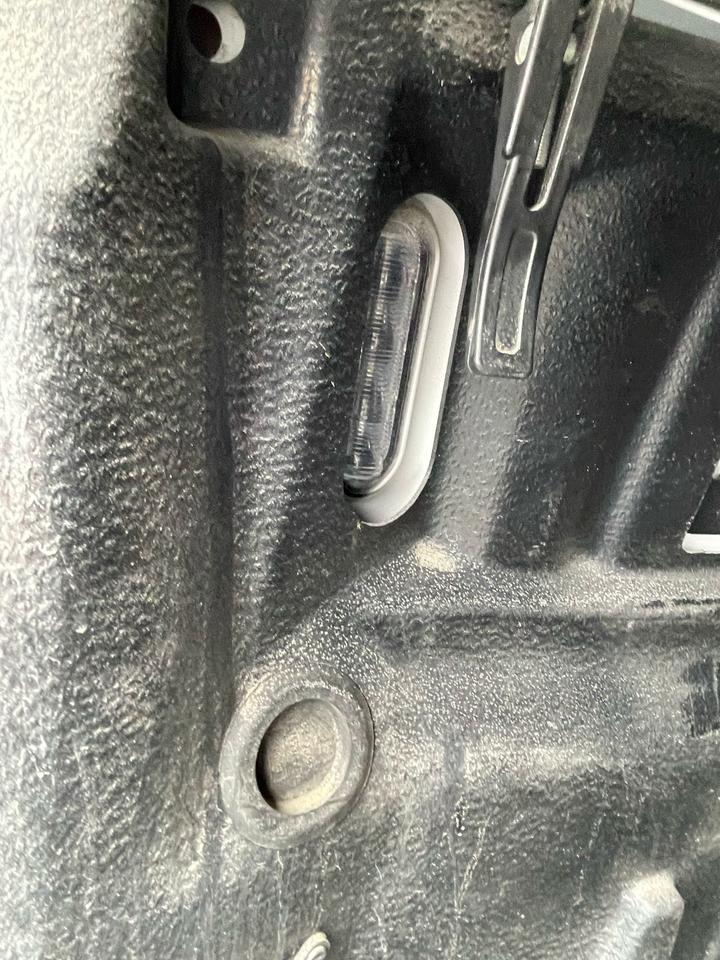 1743435811