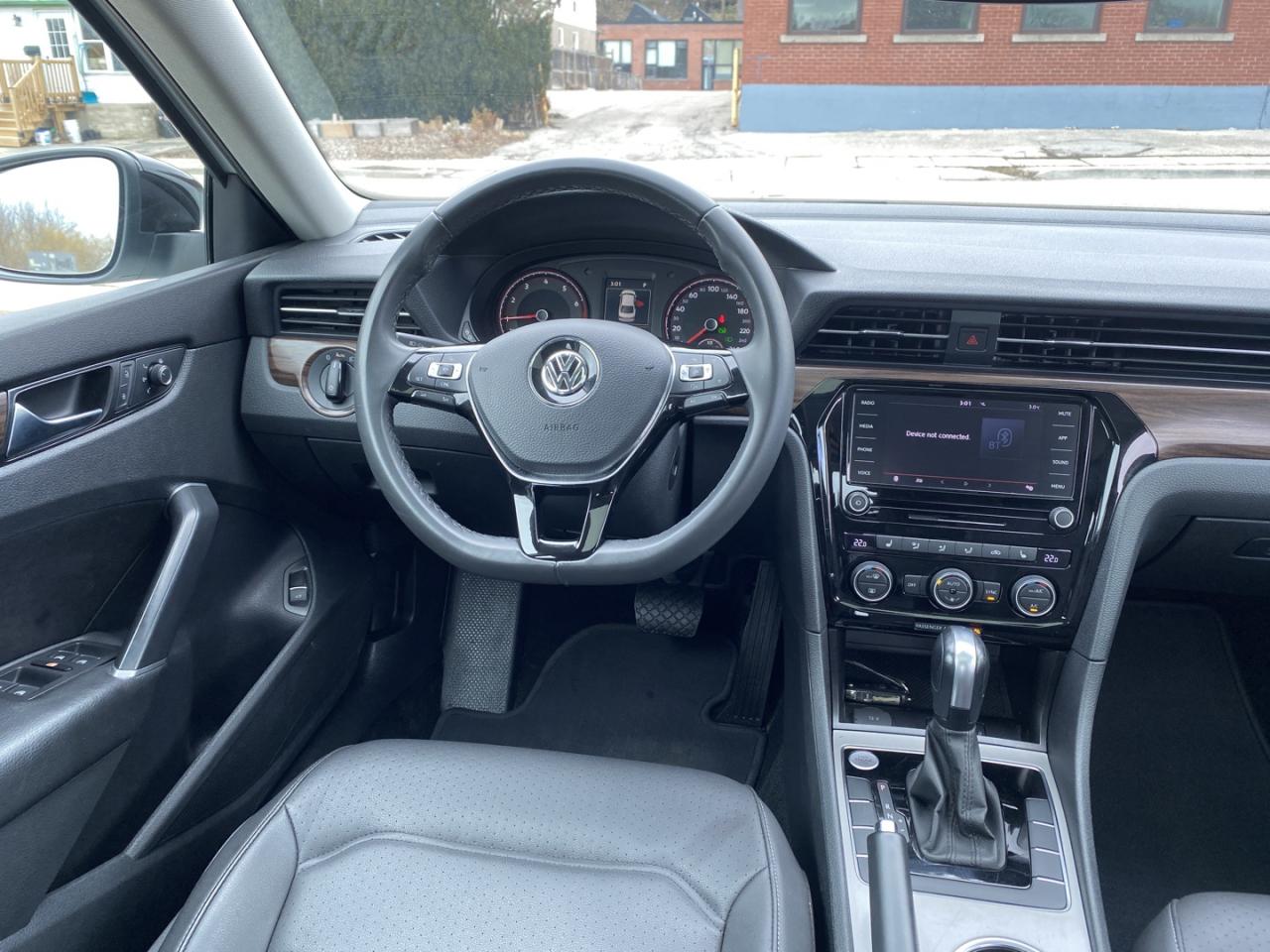 2022 Volkswagen Passat HIGHLINE Photo4