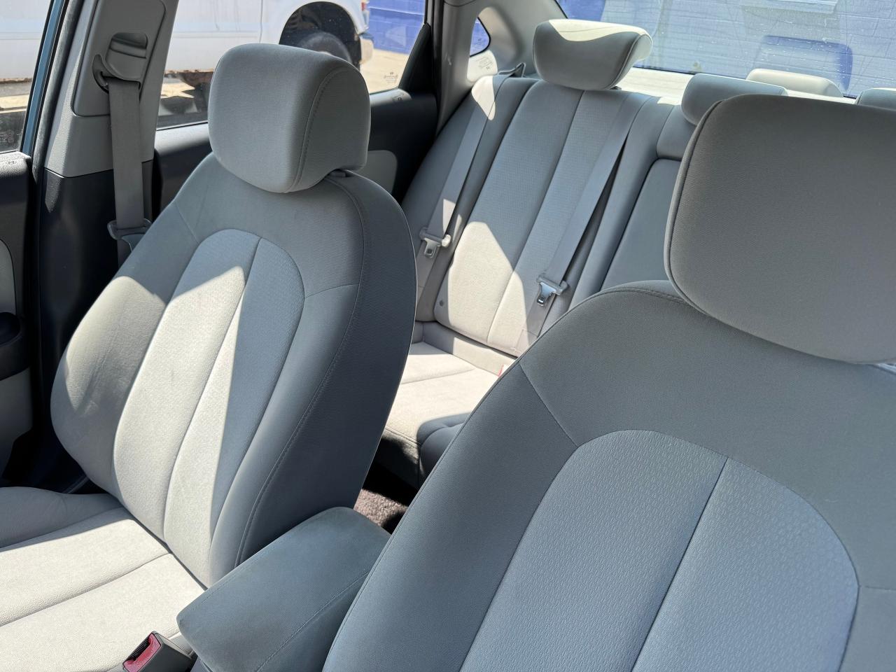 2009 Hyundai Elantra  - Photo #26