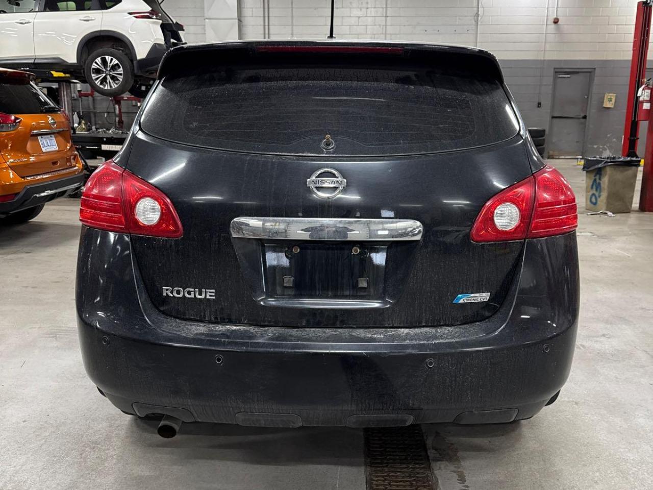 2011 Nissan Rogue  Photo3