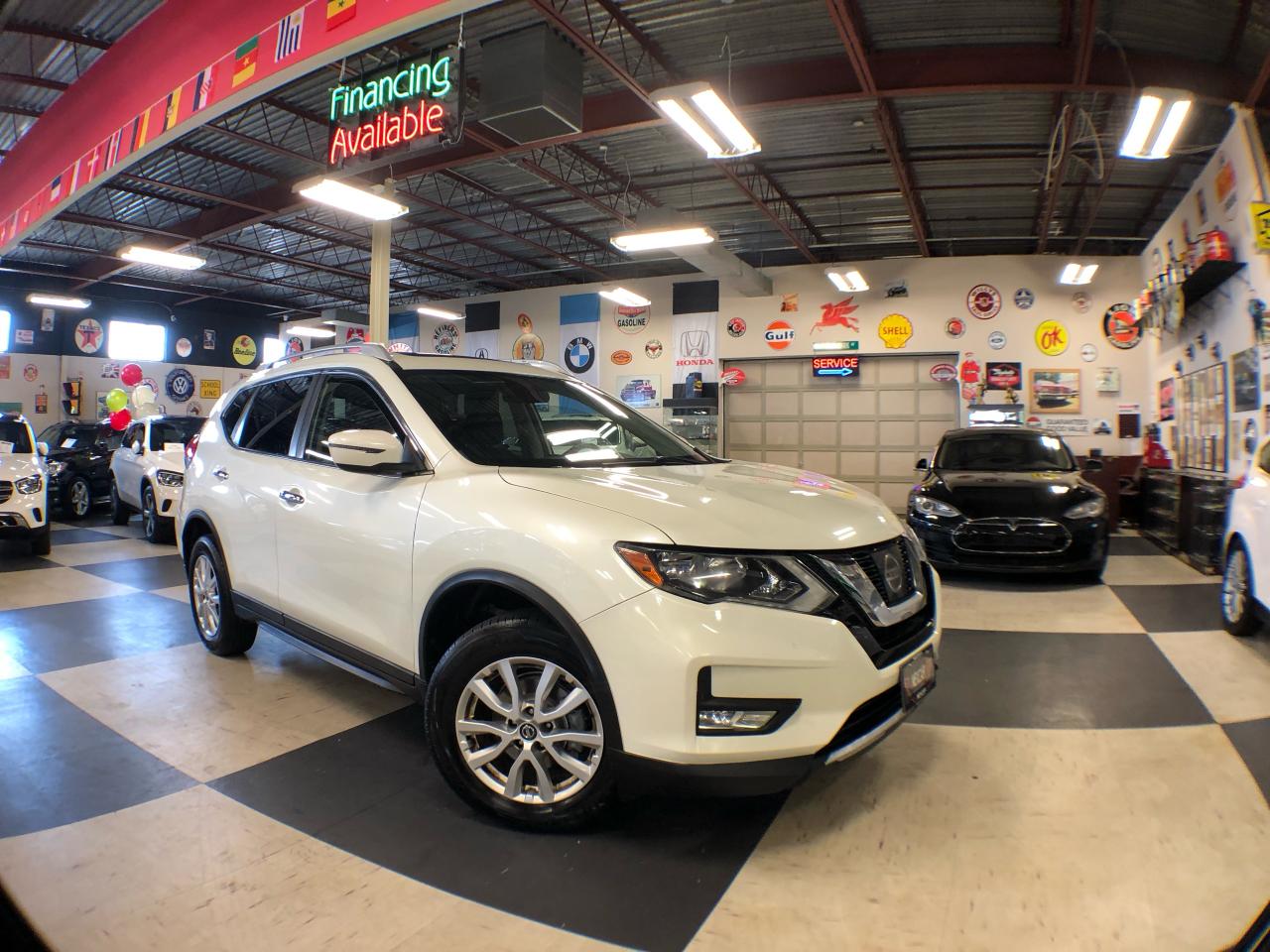 2017 Nissan Rogue SV AWD PANO/ROOF A/CARPLAY H/SEATS B/SPOT CAMERA