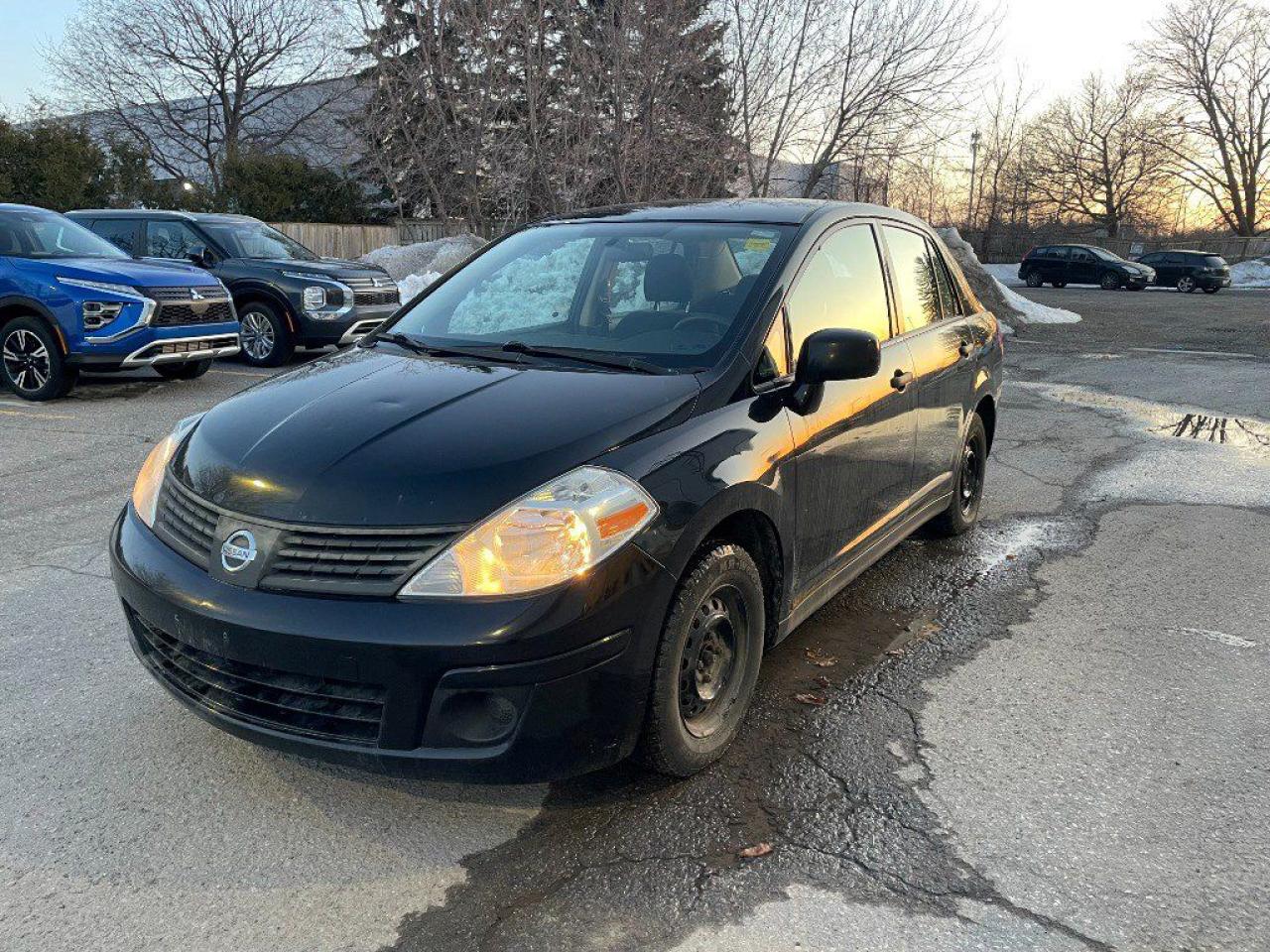 Used 2011 Nissan Versa 4dr Sdn I4 Manual 1.6 Base for sale in Orléans, ON