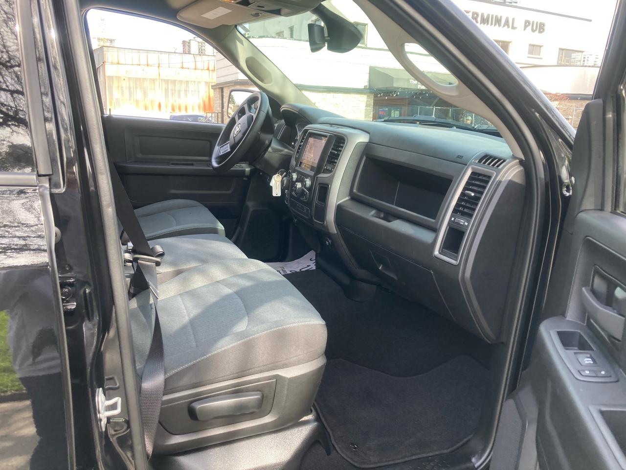 2022 RAM 1500 Classic  - Photo #6
