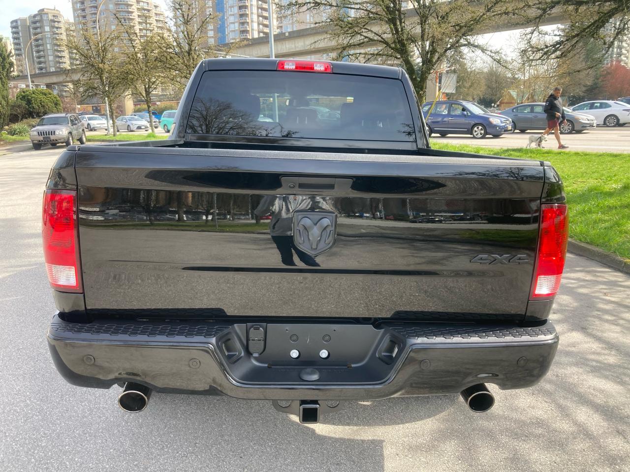 2022 RAM 1500 Classic  - Photo #4