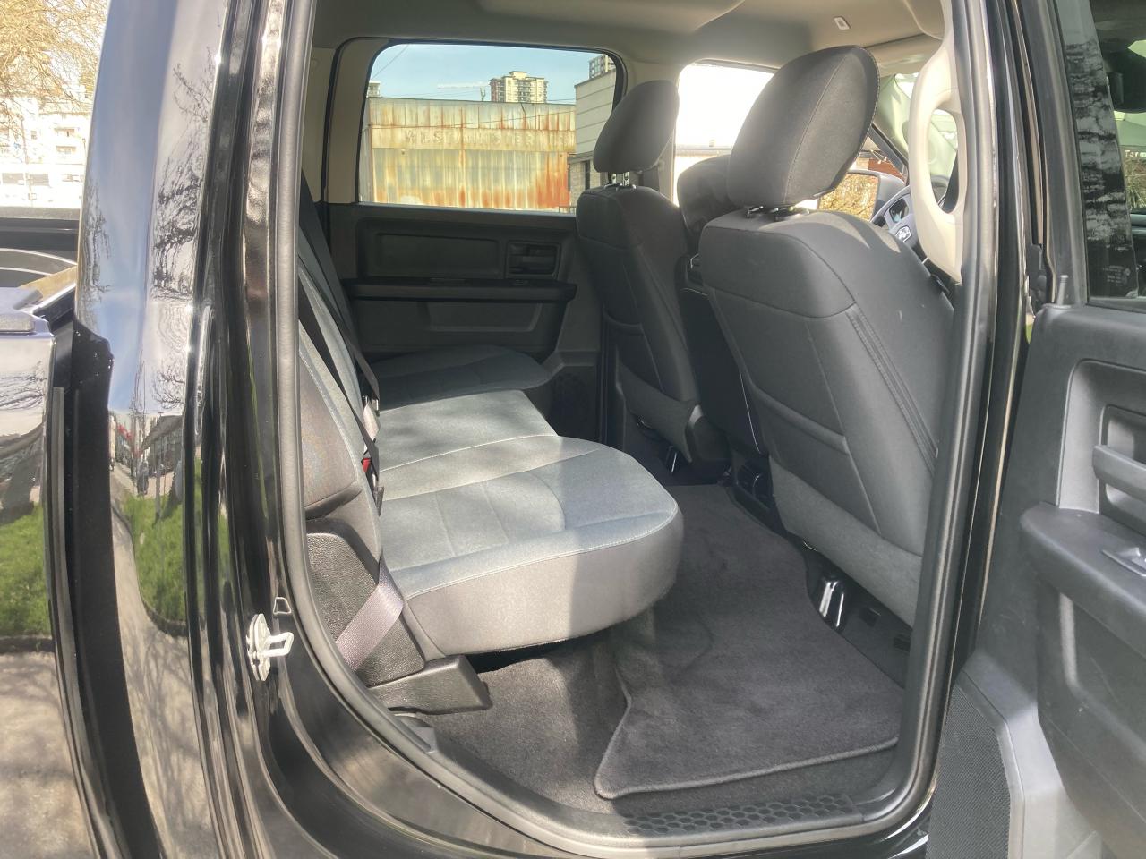2022 RAM 1500 Classic  - Photo #7