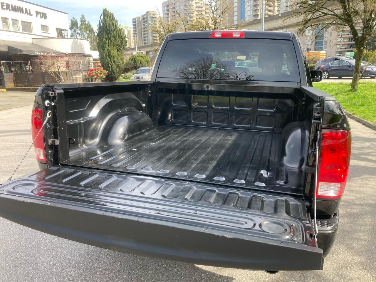 2022 RAM 1500 Classic  - Photo #8