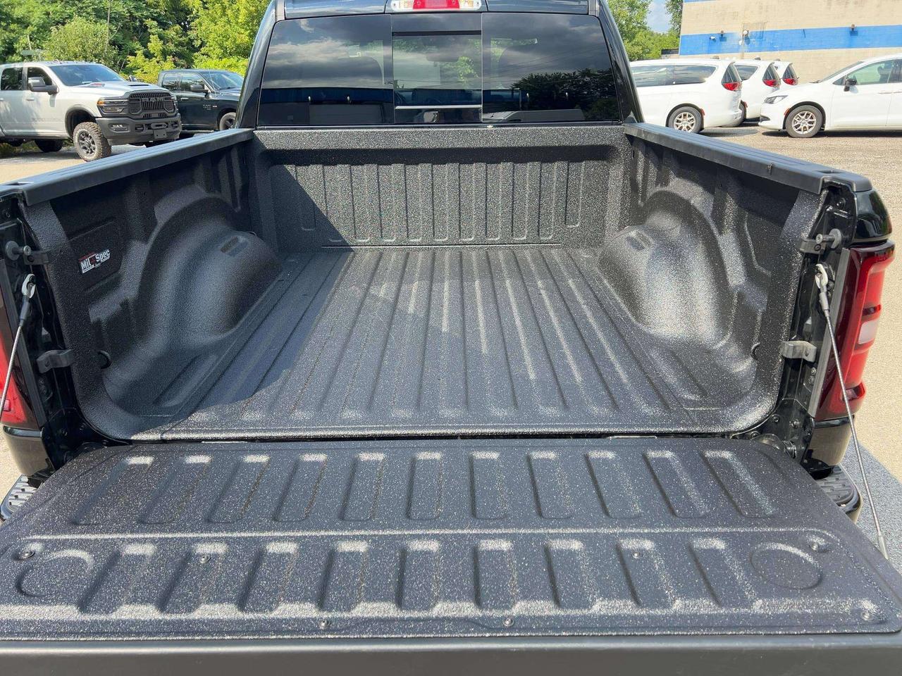 2025 RAM 1500 TRADESMAN CREW | Level1 | Sport App Pkg | AntiSpin Photo
