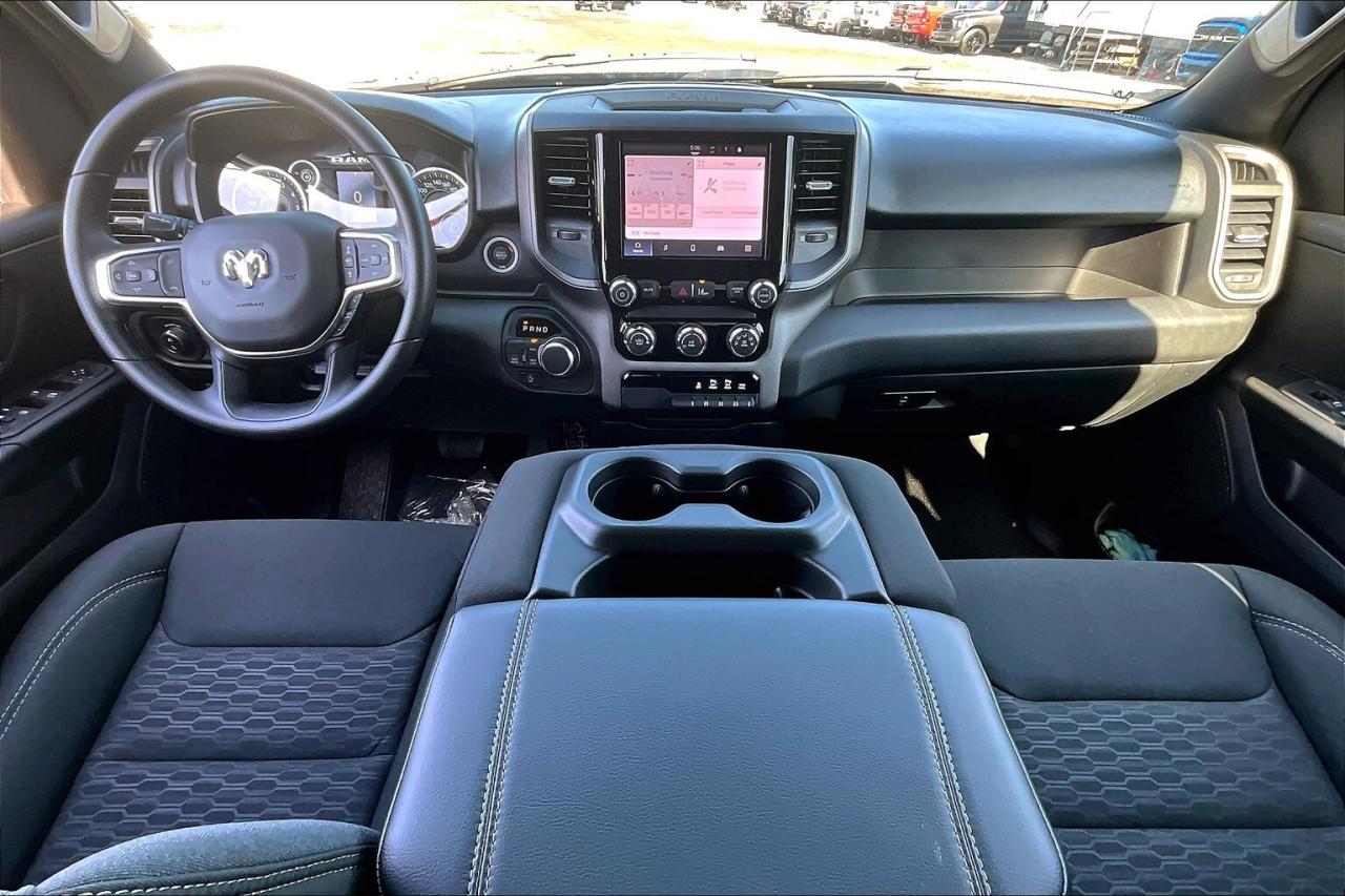 2025 RAM 1500 TRADESMAN CREW | Level 1 | Sport App Pkg Photo4