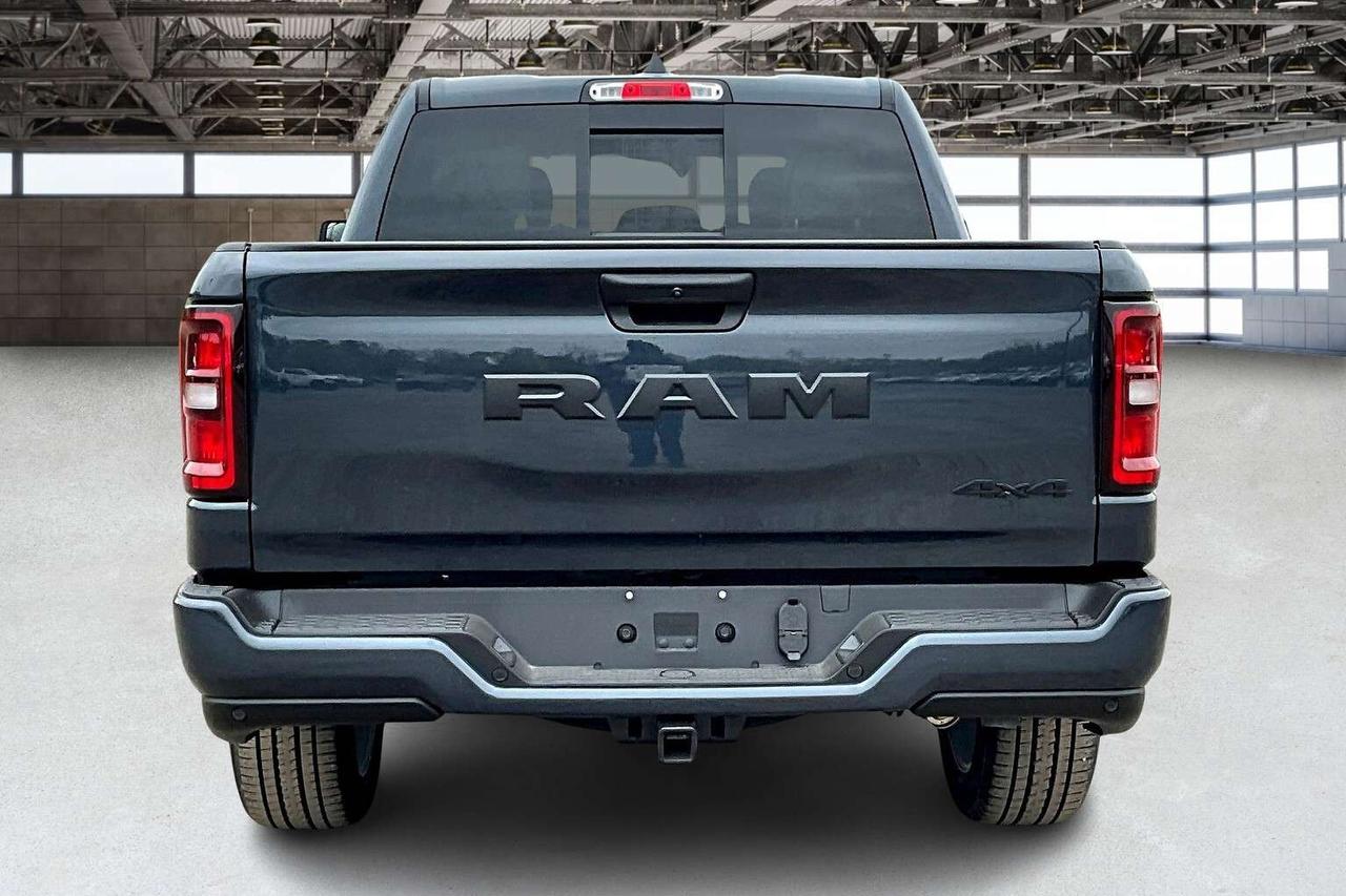 2025 RAM 1500 TRADESMAN CREW | Level 1 | Sport App Pkg Photo3