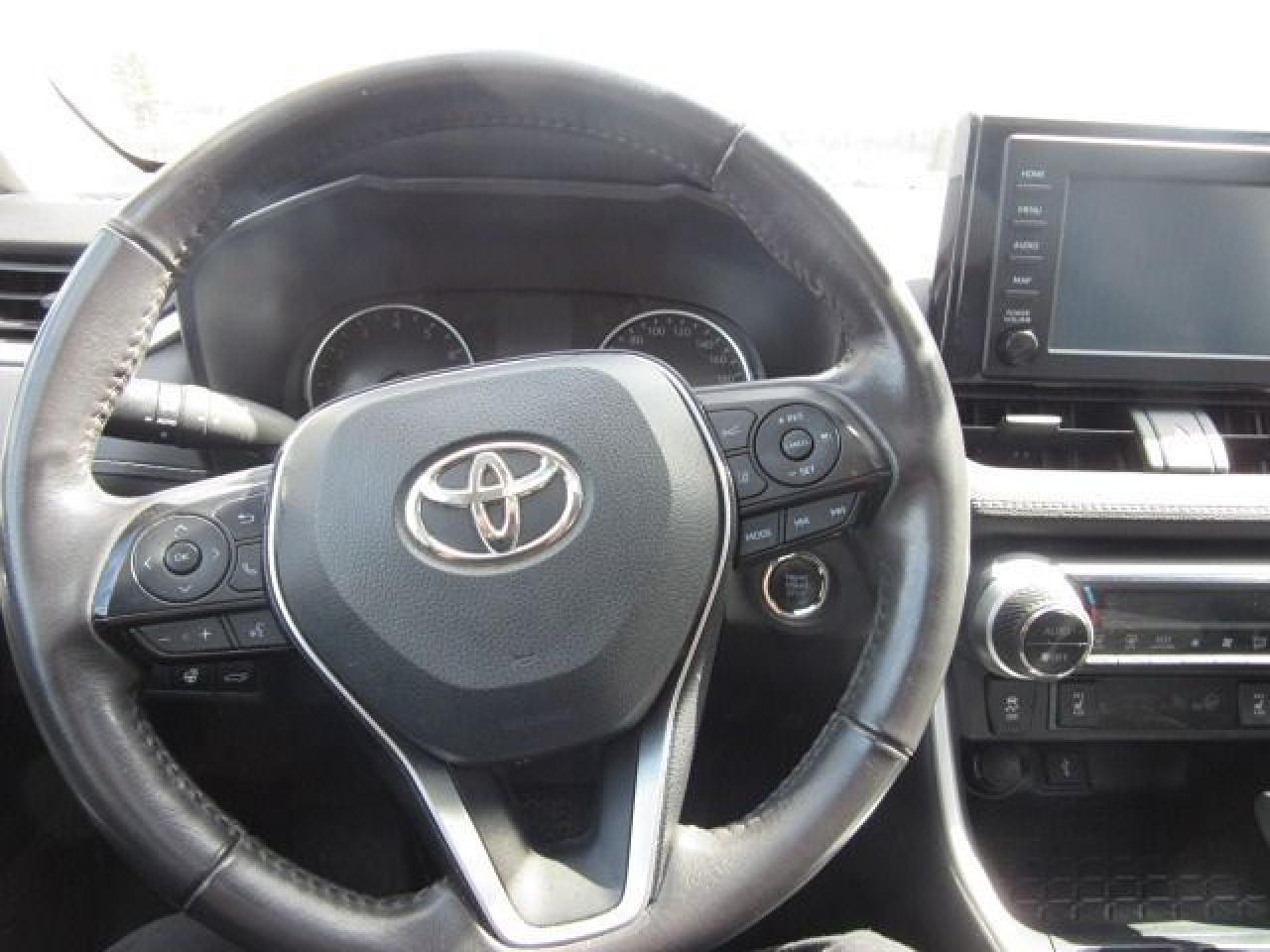 2020 Toyota RAV4 XLE - Photo #15