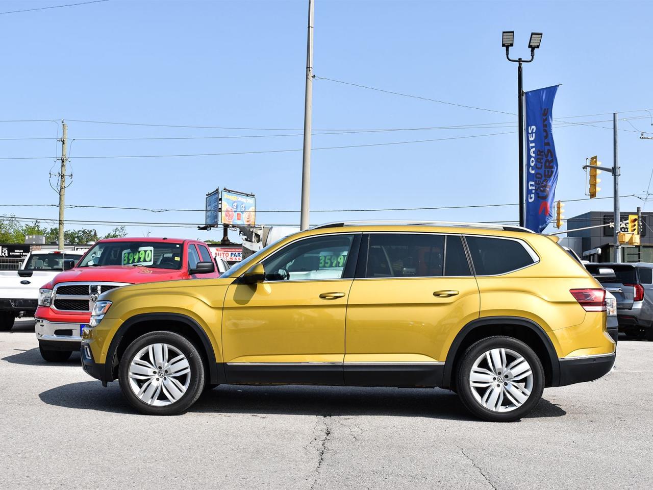 2018 Volkswagen Atlas Execline AWD ~Nav ~Cam ~Leather ~Panoramic Sunroof Photo3