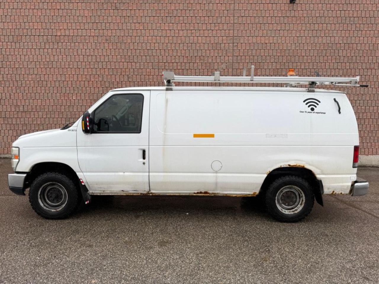 2011 Ford E150 E-Series | E-150 | LOW KMS | SHELVES INSTALLED | - Photo #3