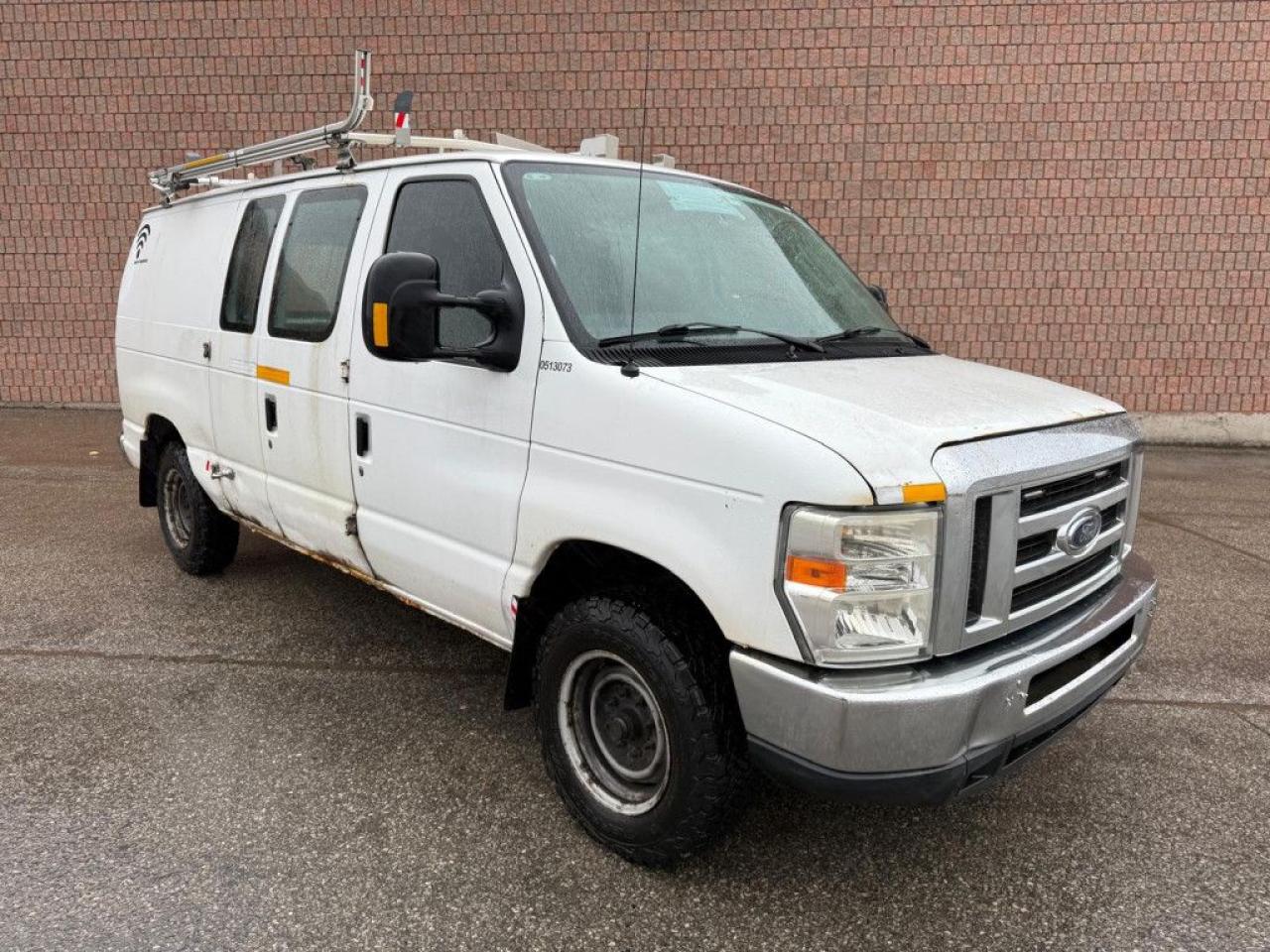 2011 Ford E150 E-Series | E-150 | LOW KMS | SHELVES INSTALLED | - Photo #8