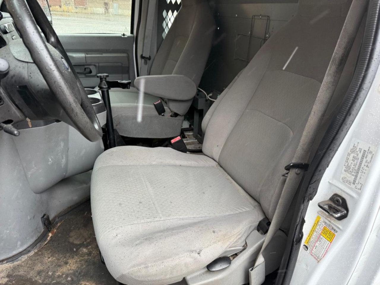 2011 Ford E150 E-Series | E-150 | LOW KMS | SHELVES INSTALLED | - Photo #12